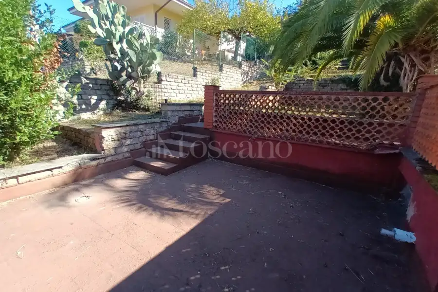 Villa in vendita di 318 mq a €249.000 (rif. 11/2026)