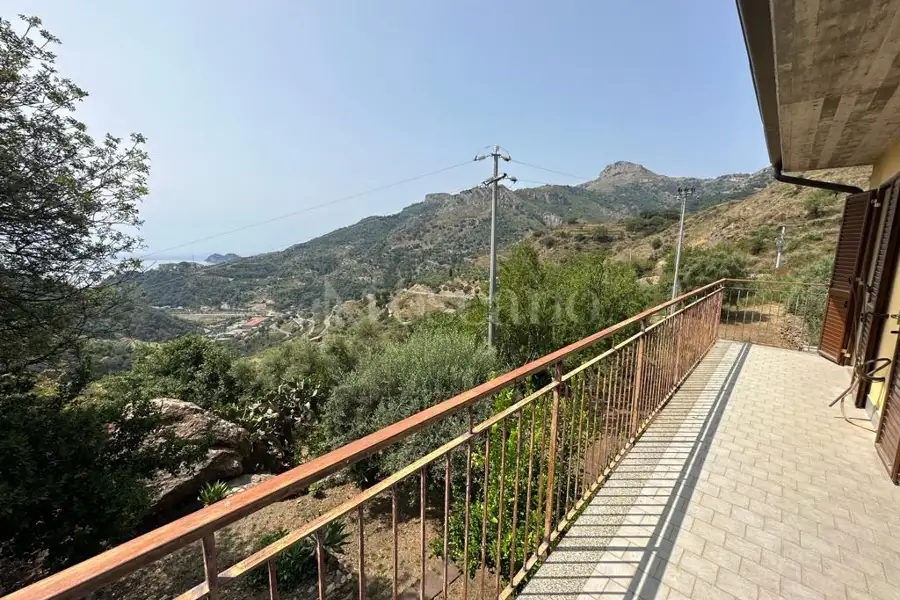Villino a Schiera in vendita di 182 mq a €205.000 (rif. 30/2023)
