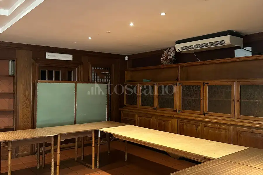 Negozio in vendita di 600 mq a €750.000 (rif. 17/2025)