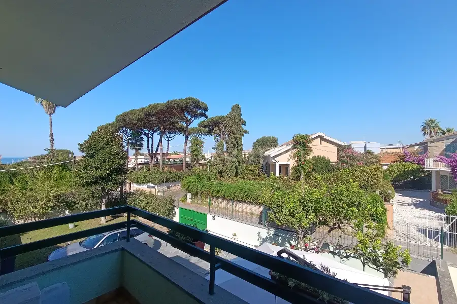 Villino a Schiera in affitto di 110 mq a €800 (rif. 95/2026)