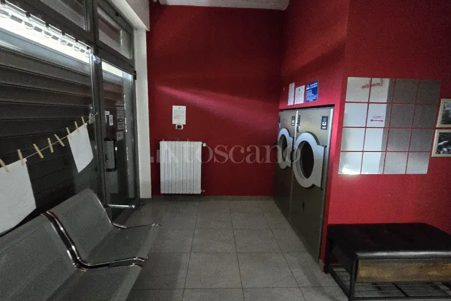 Negozio in vendita di 65 mq a €180,000 (rif. TS0318VE)