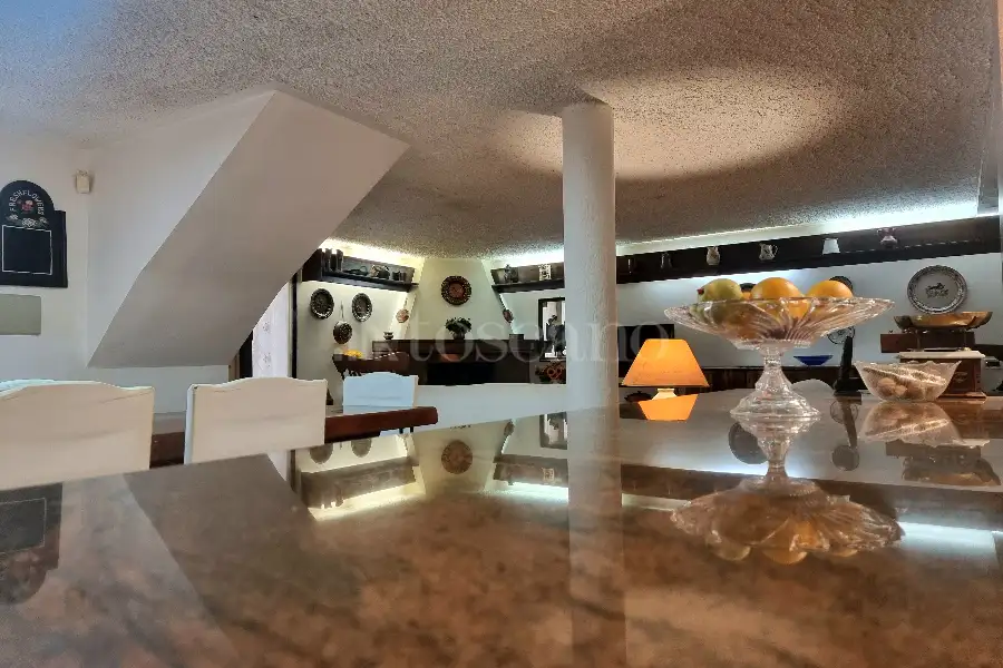 Villa in vendita di 300 mq a €599.000 (rif. 22/2024)