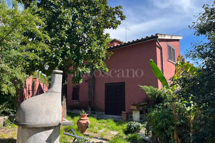 Villa in vendita di 360 mq a €319.000 (rif. 45/2026)