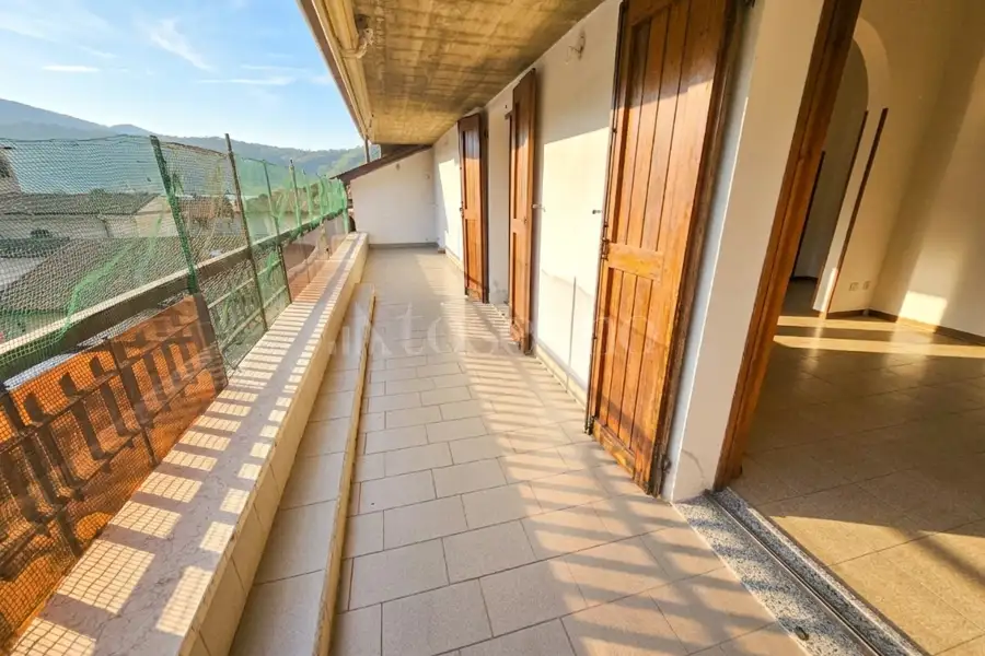 Casa Indipendente in vendita di 300 mq a €300.000 (rif. 6/2026)