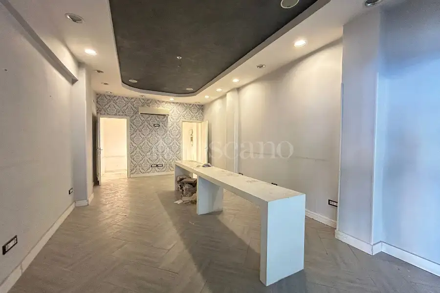 Negozio in vendita di 40 mq a €69.000 (rif. 22/2026)