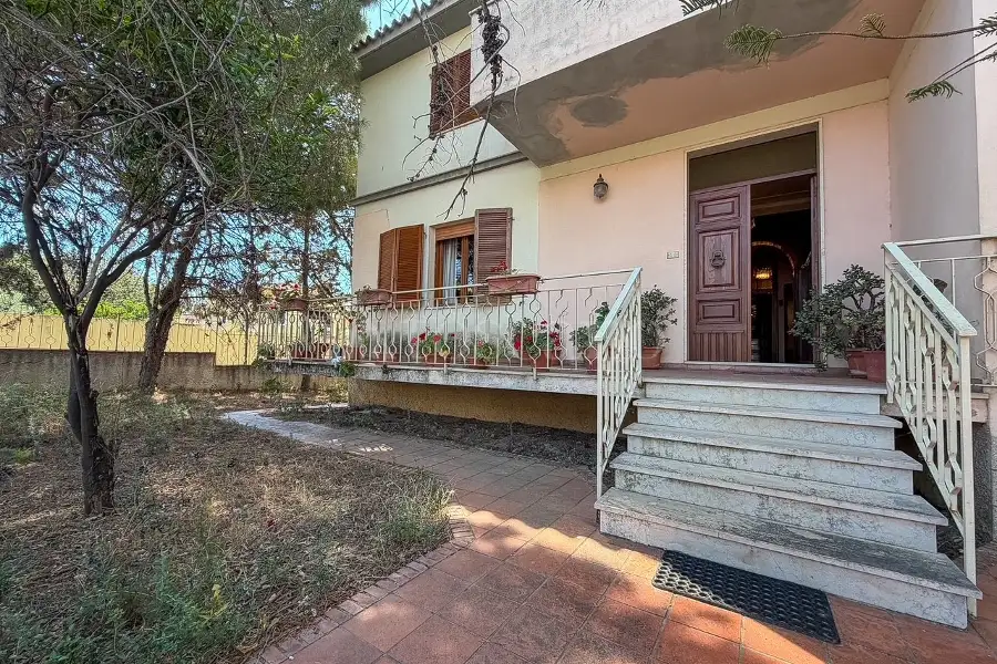 Villa Bifamiliare in vendita di 273 mq a €420.000 (rif. 37/2026)