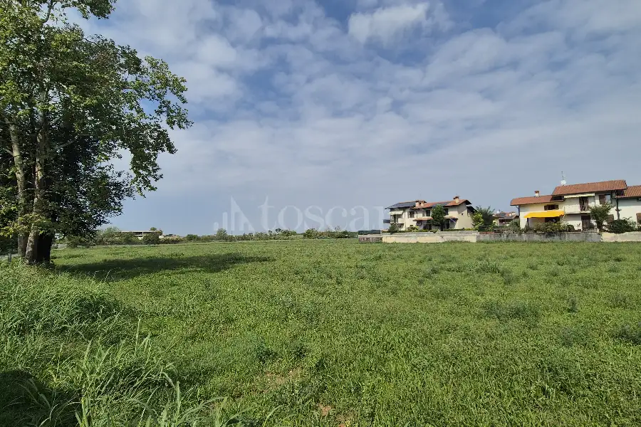 Agricolo in vendita di 8.090 mq a €120.000 (rif. 36/2026)