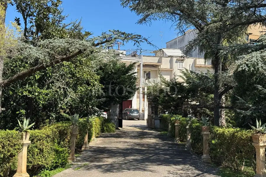 Villa in vendita di 290 mq a €798.000 (rif. 19/2026)