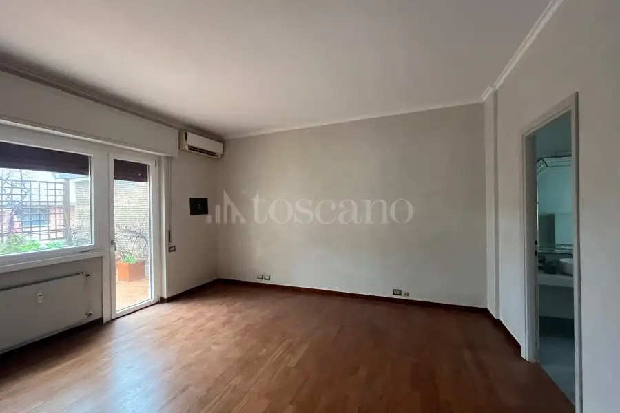 Attico in vendita di 230 mq a €1.400.000 (rif. 1/2026)