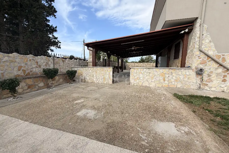 Villa in vendita di 300 mq a €319.000 (rif. 53/2026)