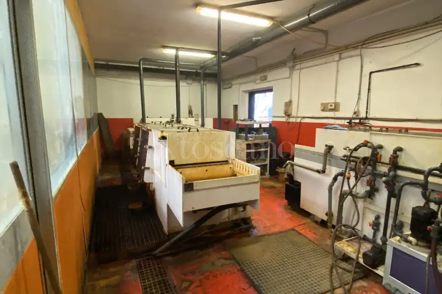 Capannone in vendita di 300 mq a €295,000 (rif. TS0203VE)