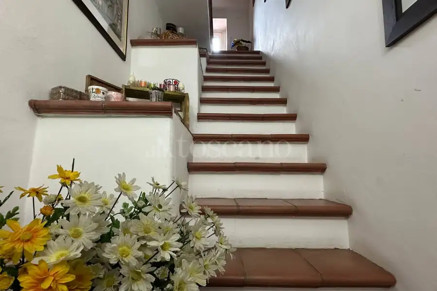Casa Indipendente in vendita di 240 mq a €598.000 (rif. 44/2026)
