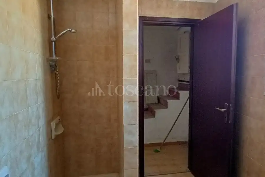 Casa in vendita di 480 mq a €450.000 (rif. 37/2026)