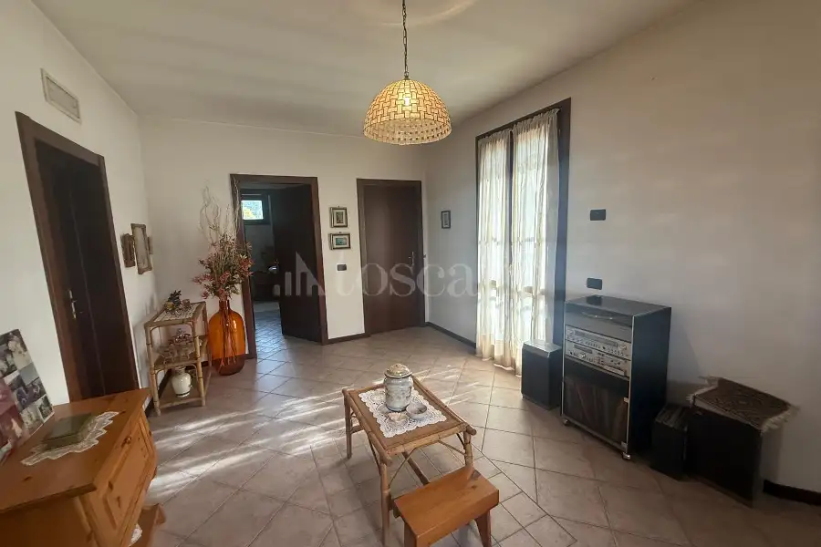 Casa Indipendente in vendita di 332 mq a €655.000 (rif. 52/2026)