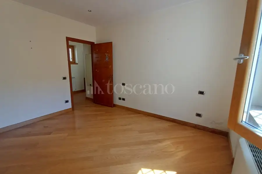 Villa in vendita di 370 mq a €495.000 (rif. 9/2026)
