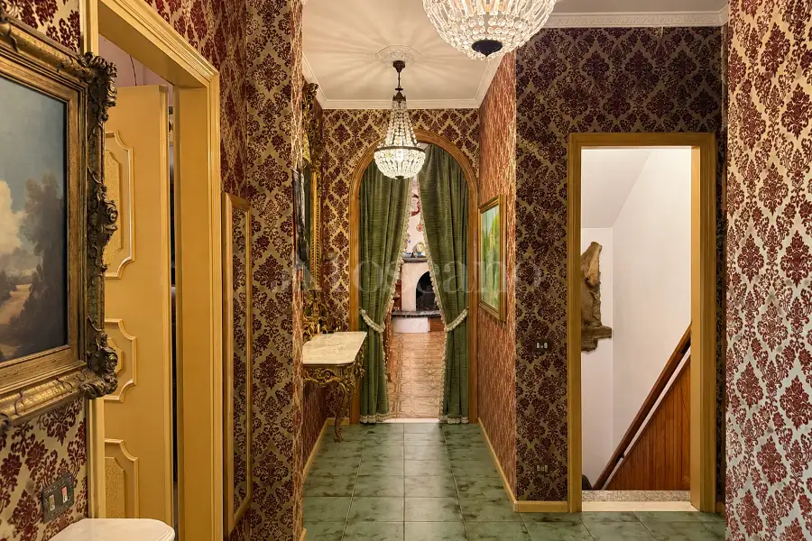 Villa in vendita di 500 mq a €1.100.000 (rif. 22/2026)
