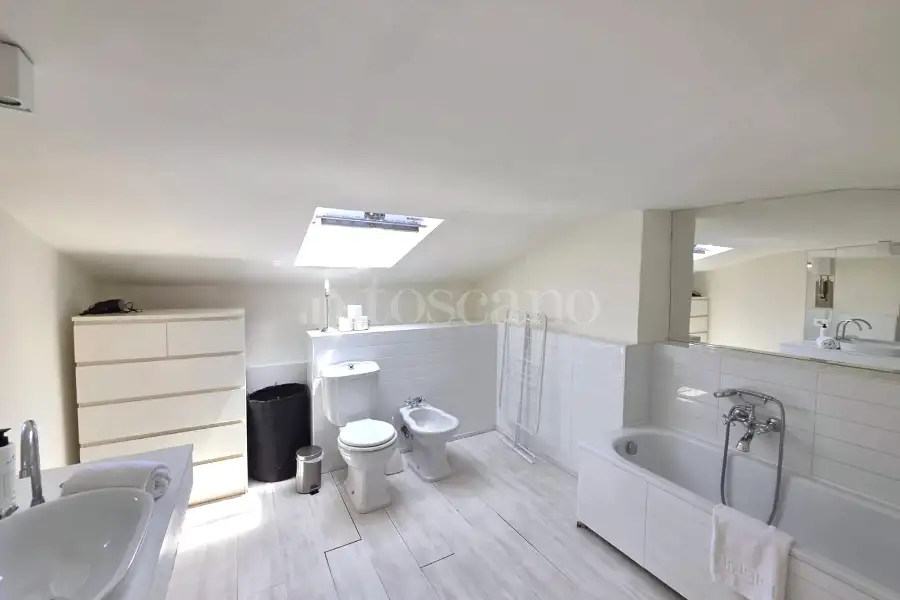 Casa in affitto di 101 mq a €1.800 (rif. 49/2026)