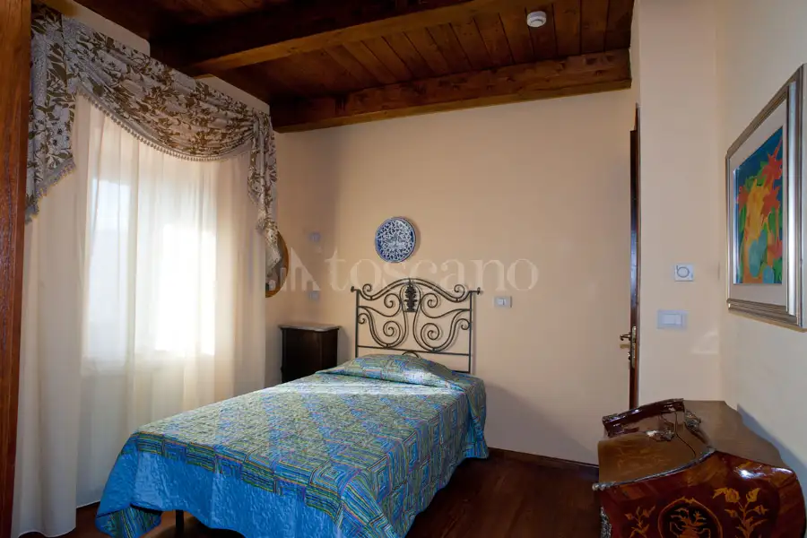 Palazzo in vendita di 743 mq a €964.000 (rif. 7/2026)