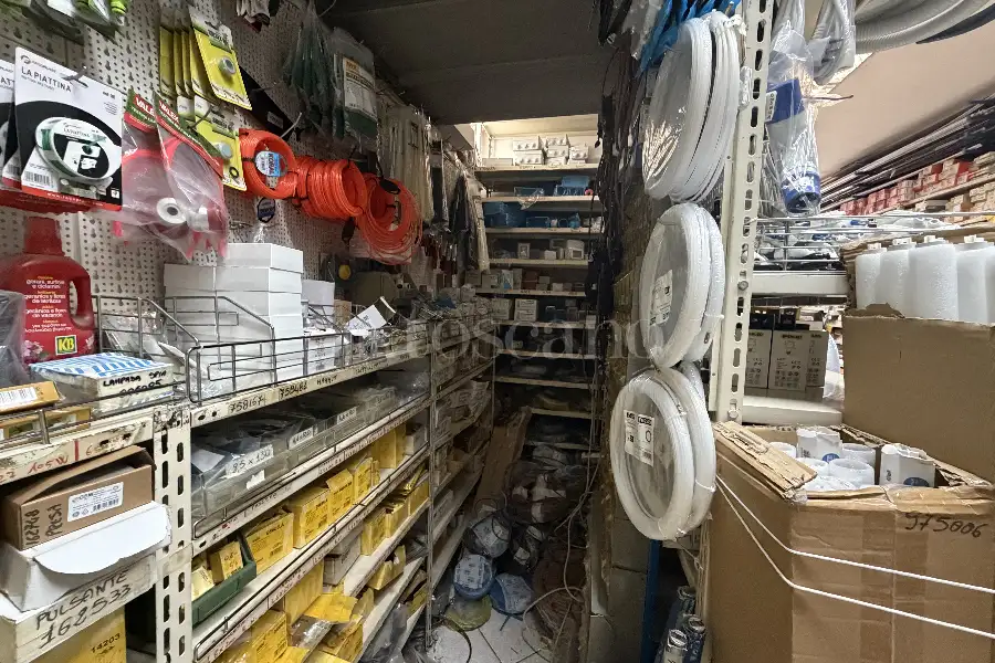 Negozio in vendita di 72 mq a €165.000 (rif. 36/2026)