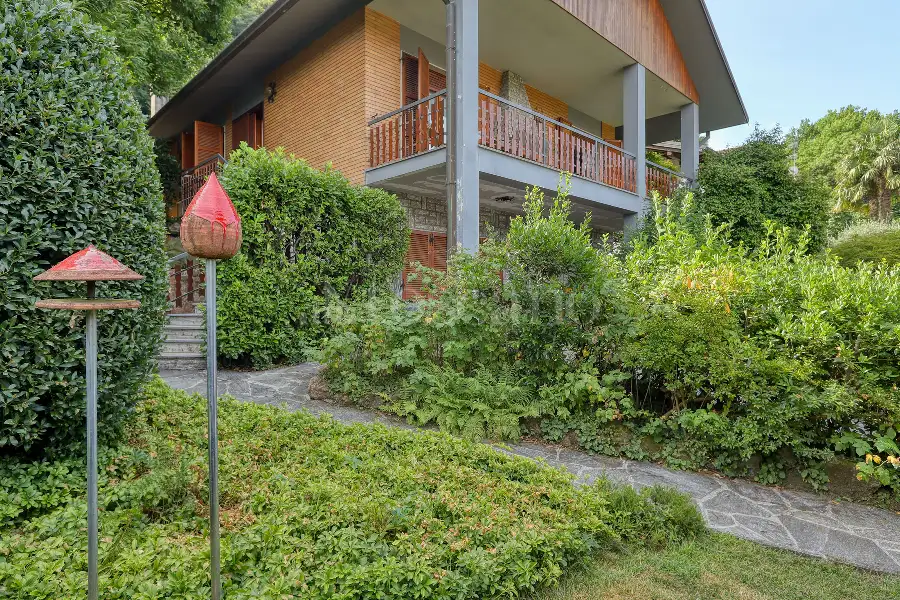Villa in vendita di 240 mq a €750.000 (rif. 179/2026)