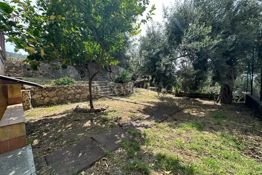 Villino a Schiera in vendita di 182 mq a €205.000 (rif. 30/2023)