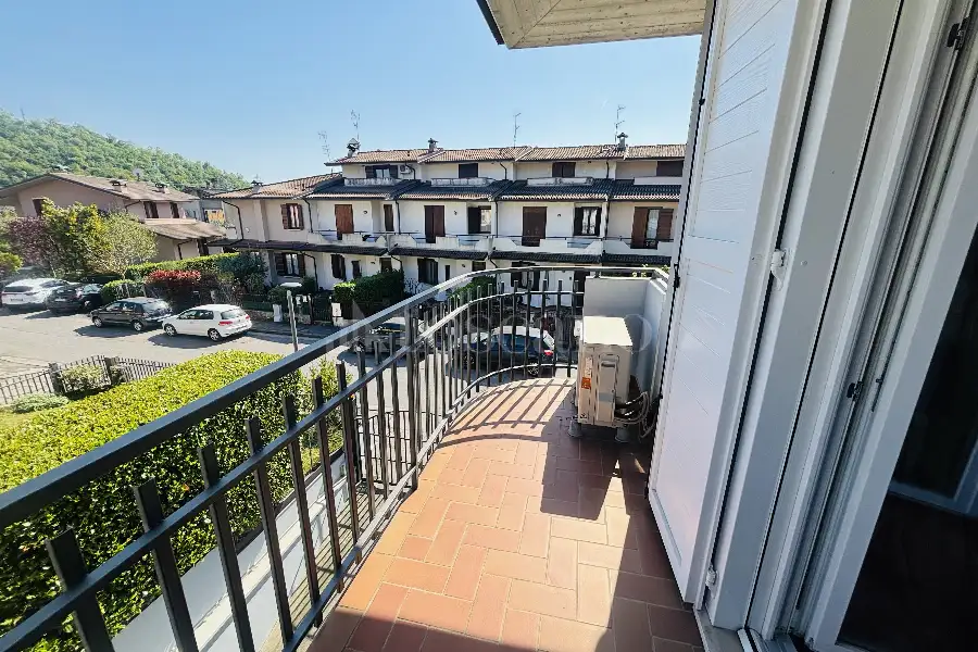 Villa Bifamiliare in vendita di 235 mq a €425.000 (rif. 24/2026)
