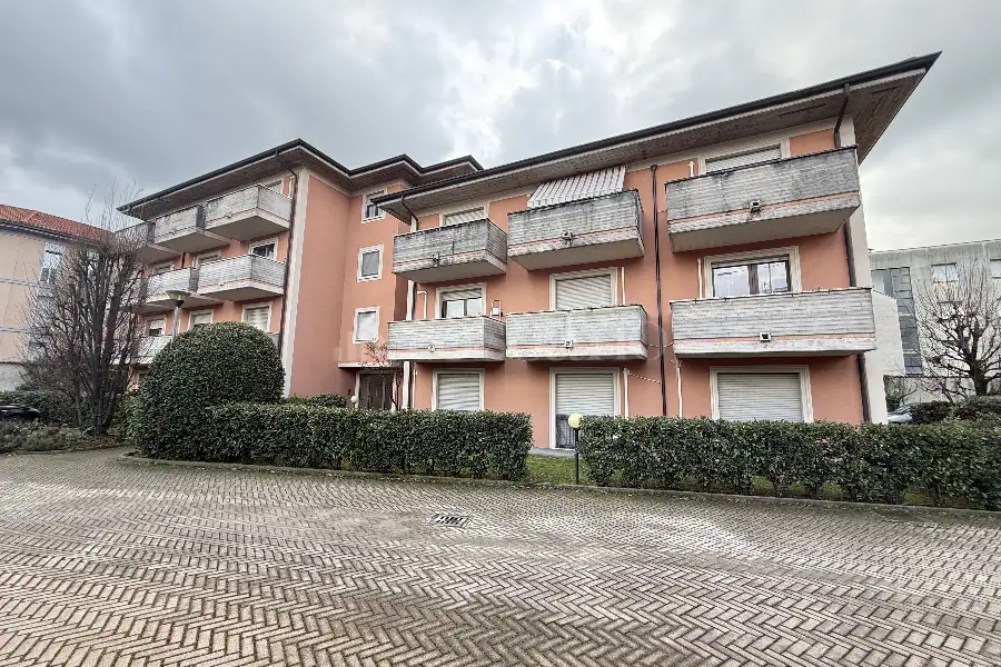 Ufficio in vendita di 250 mq a €250.000 (rif. 5/2026)