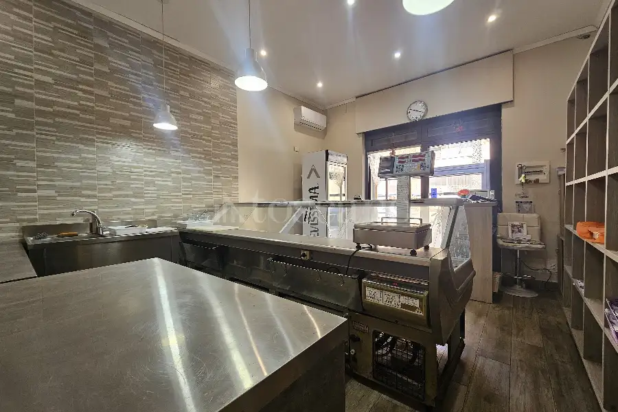 Negozio in vendita di 40 mq a €119.000 (rif. 45/2026)