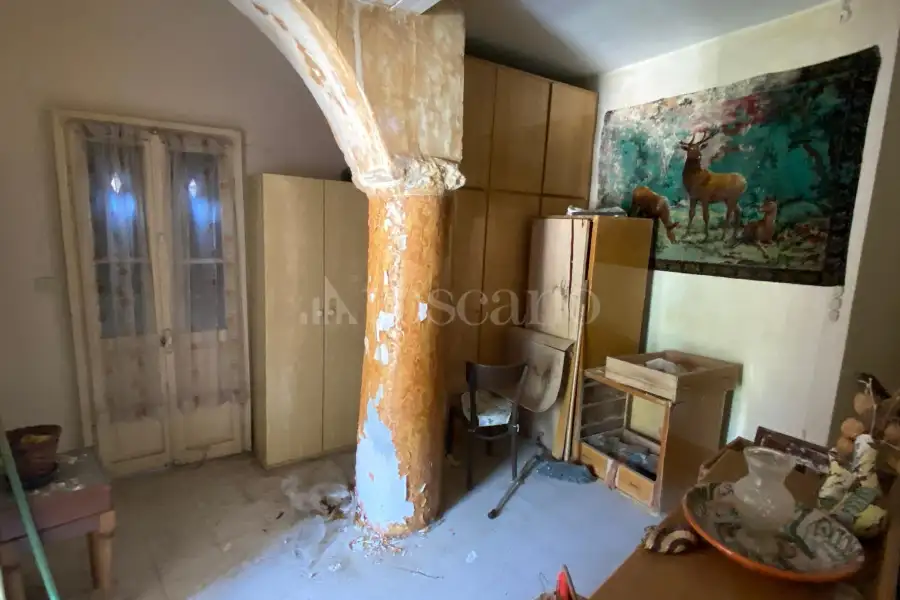 Casa Indipendente in vendita di 270 mq a €65.000 (rif. 26/2026)