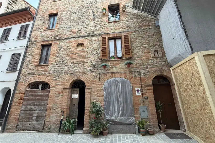 Rustico in vendita di 128 mq a €45.000 (rif. 38/2026)