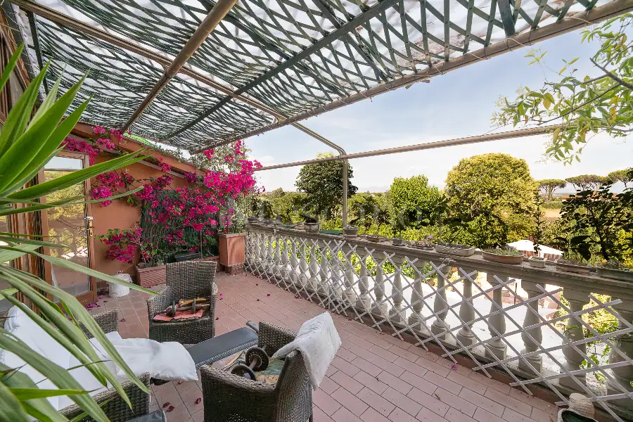 Villino a Schiera in vendita di 310 mq a €800.000 (rif. 16/2024)