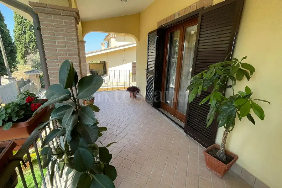 Villa Bifamiliare in vendita di 165 mq a €280.000 (rif. 16/2026)