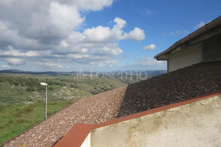 Villa Bifamiliare in vendita di 183 mq a €49.000 (rif. 58/2026)