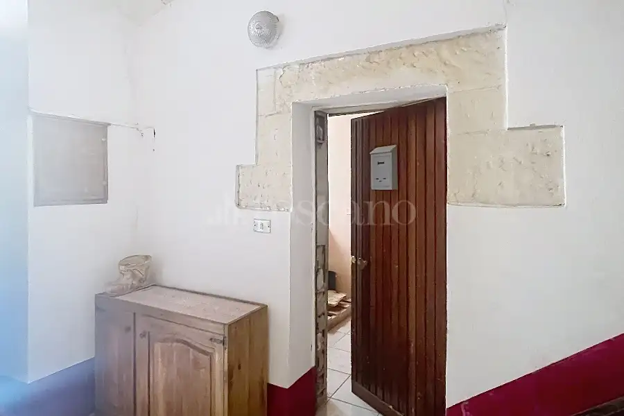 Negozio in vendita di 60 mq a €45.000 (rif. 75/2026)