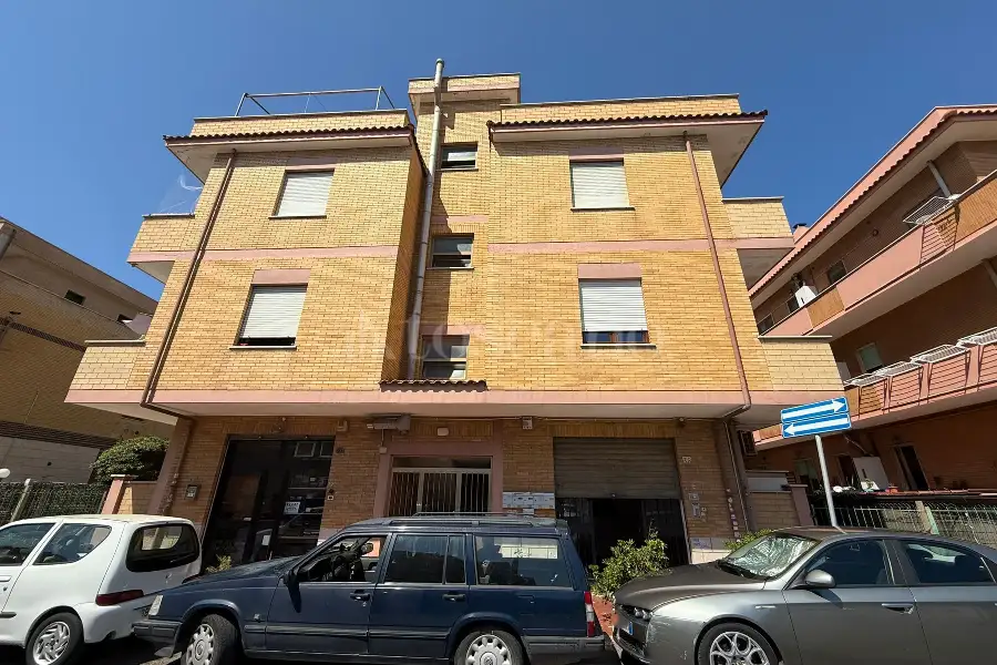 Negozio in vendita di 60 mq a €159.000 (rif. 38/2025)