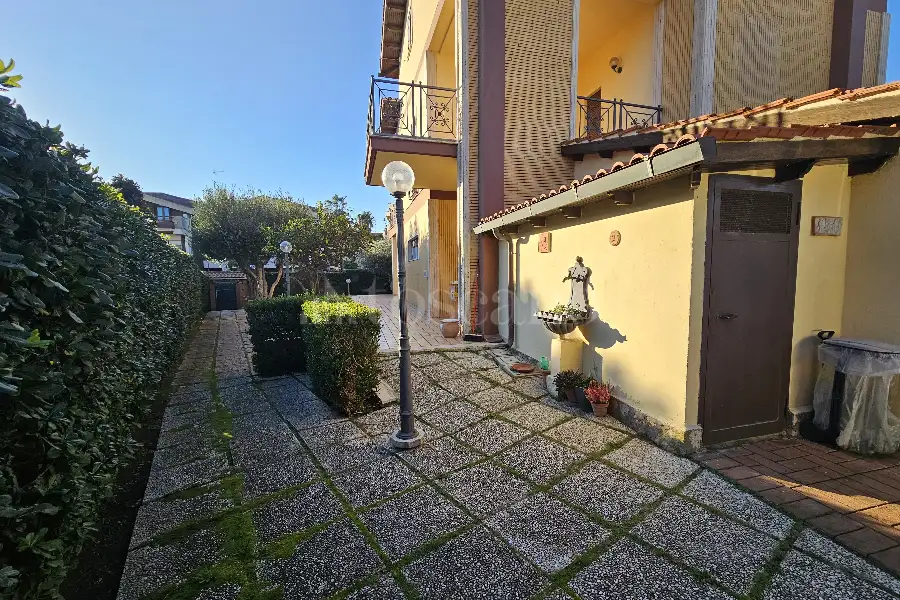 Villa in vendita di 280 mq a €725.000 (rif. 140/2025)