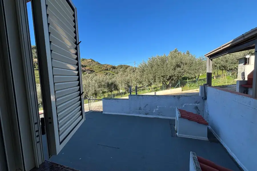 Casa Indipendente in vendita di 275 mq a €370.000 (rif. 4/2026)