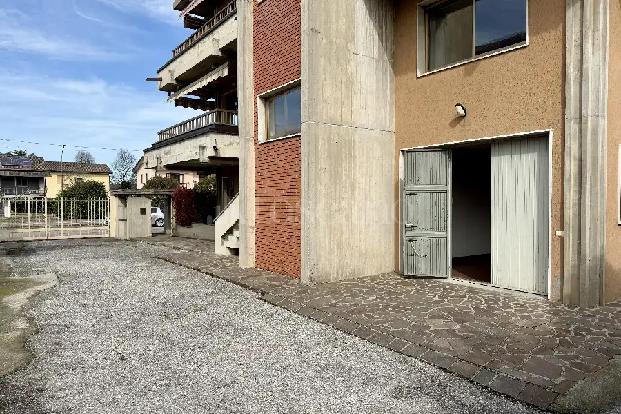 Villa Bifamiliare in vendita di 260 mq a €330.000 (rif. 9/2025)