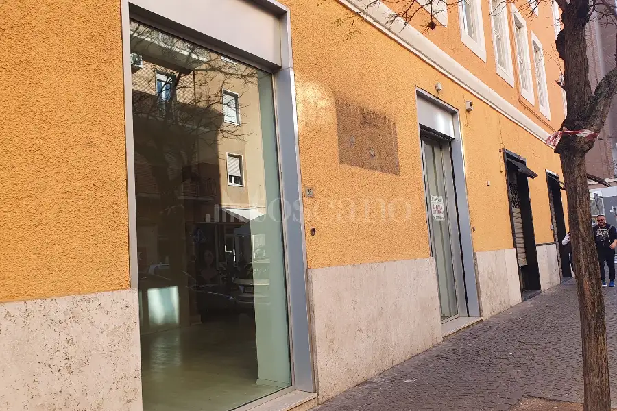 Negozio in affitto di 60 mq a €1.900 (rif. 110/2026)