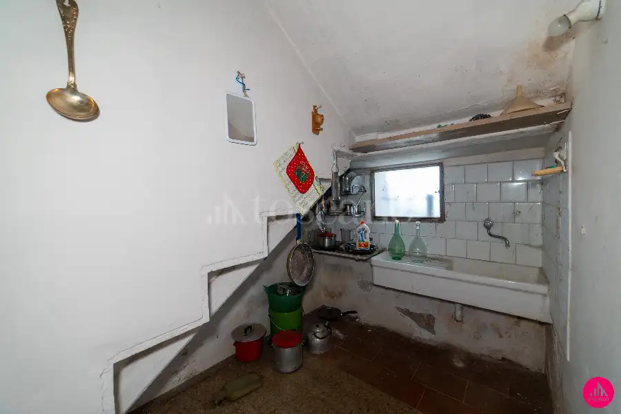Rustico in vendita di 170 mq a €85.000 (rif. 8/2026)