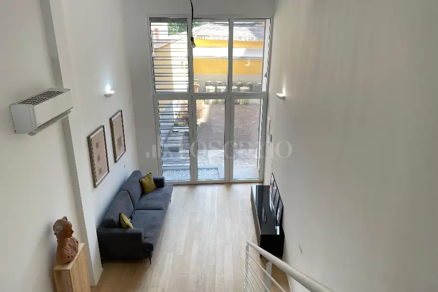 Loft in vendita di 60 mq a €245.000 (rif. 9/2025)