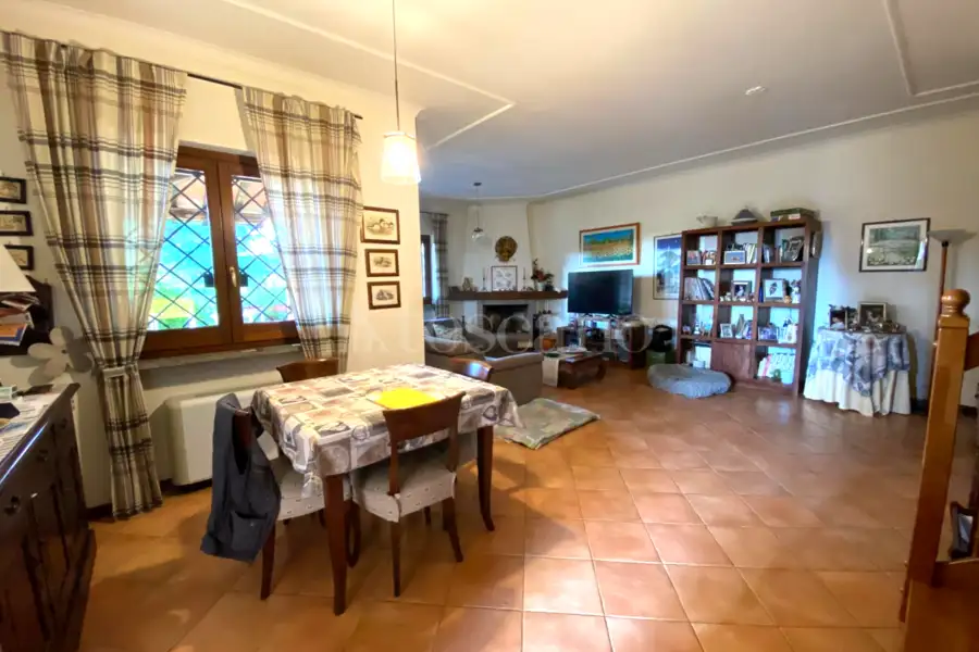 Villa in vendita di 250 mq a €499.000 (rif. 42/2025)