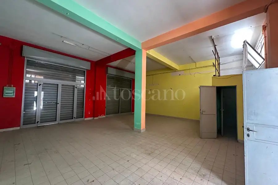 Negozio in affitto di 82 mq a €600 (rif. 117/2025)