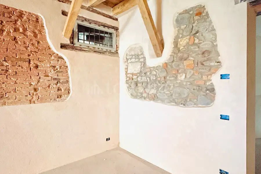 Laboratorio in vendita di 76 mq a €150.000 (rif. 107/2025)