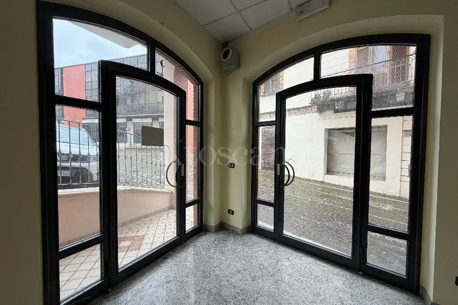 Negozio in vendita di 152 mq a €98.000 (rif. 42/2026)