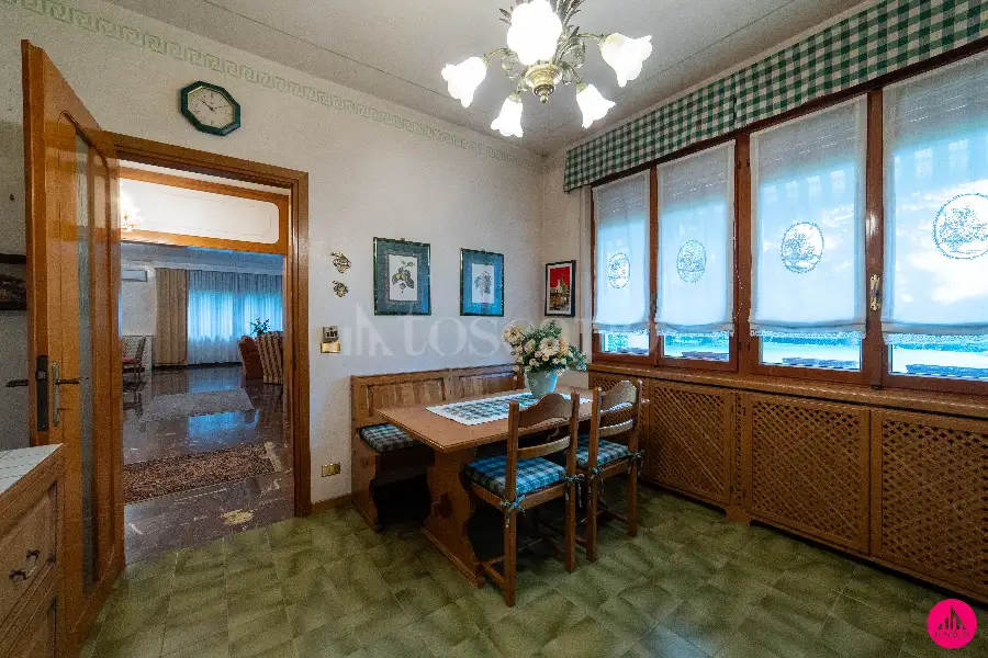 Villa in vendita di 390 mq a €430.000 (rif. 171/2025)