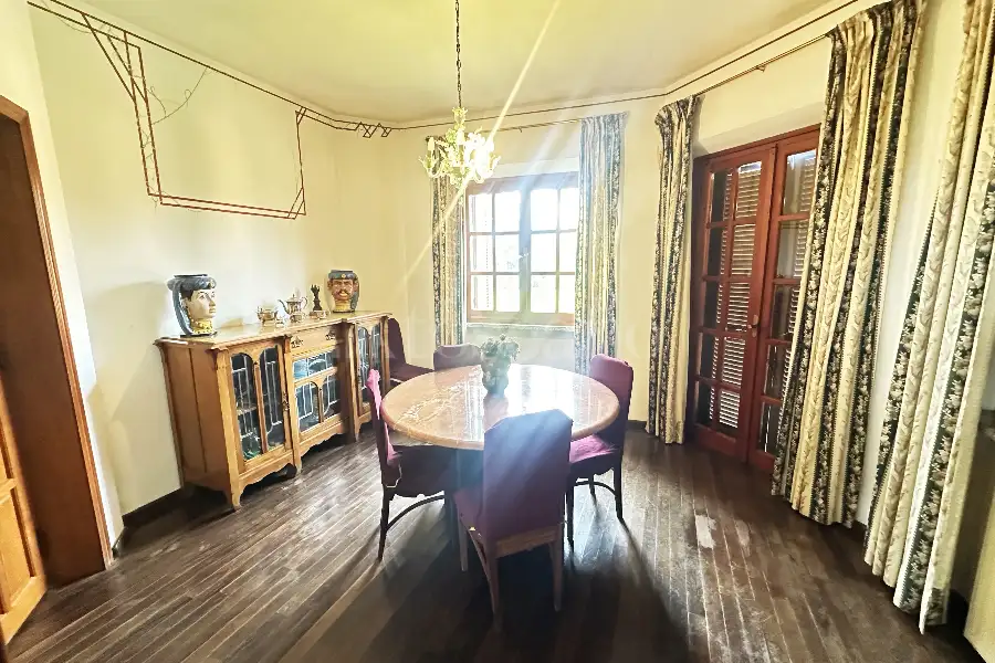 Villa in vendita di 450 mq a €2.200.000 (rif. 9/2026)