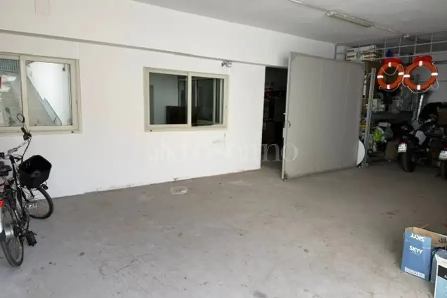 Magazzino in vendita di 806 mq a €870.000 (rif. 28/2026)