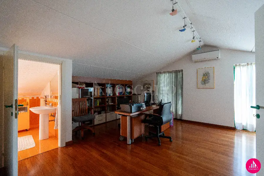 Villa Bifamiliare in vendita di 230 mq a €469.000 (rif. 54/2026)