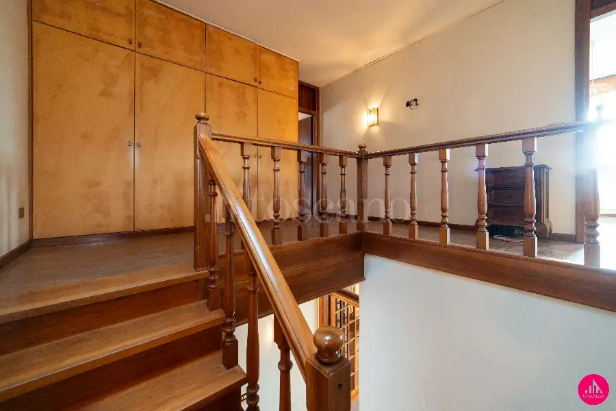 Casa Indipendente in vendita di 370 mq a €380.000 (rif. 8/2026)